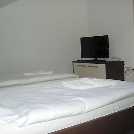 Hotel Kaskada 3*